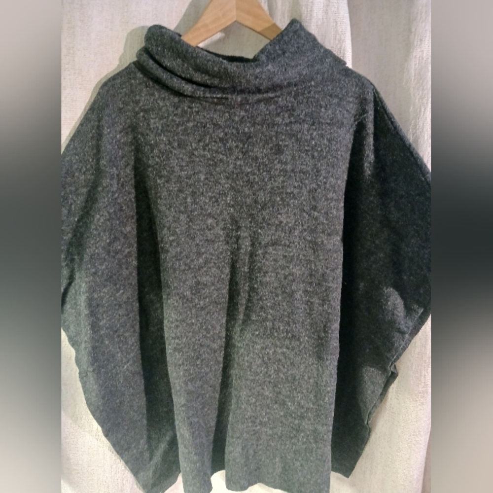 GAP body sweater poncho womens medium large super soft